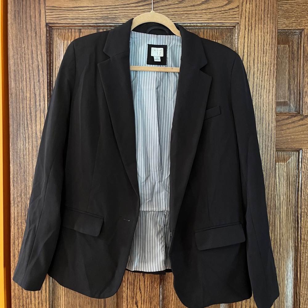 A New Day black blazer with striped inside and pockets